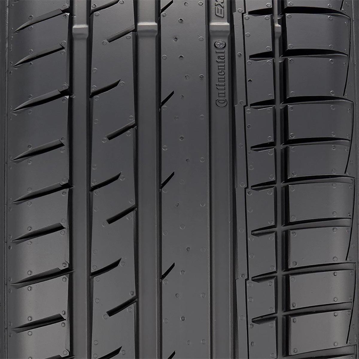 Pneu Aro 17 Continental 225X45R17 91W FR Extreme Contact DW - Imagem 2